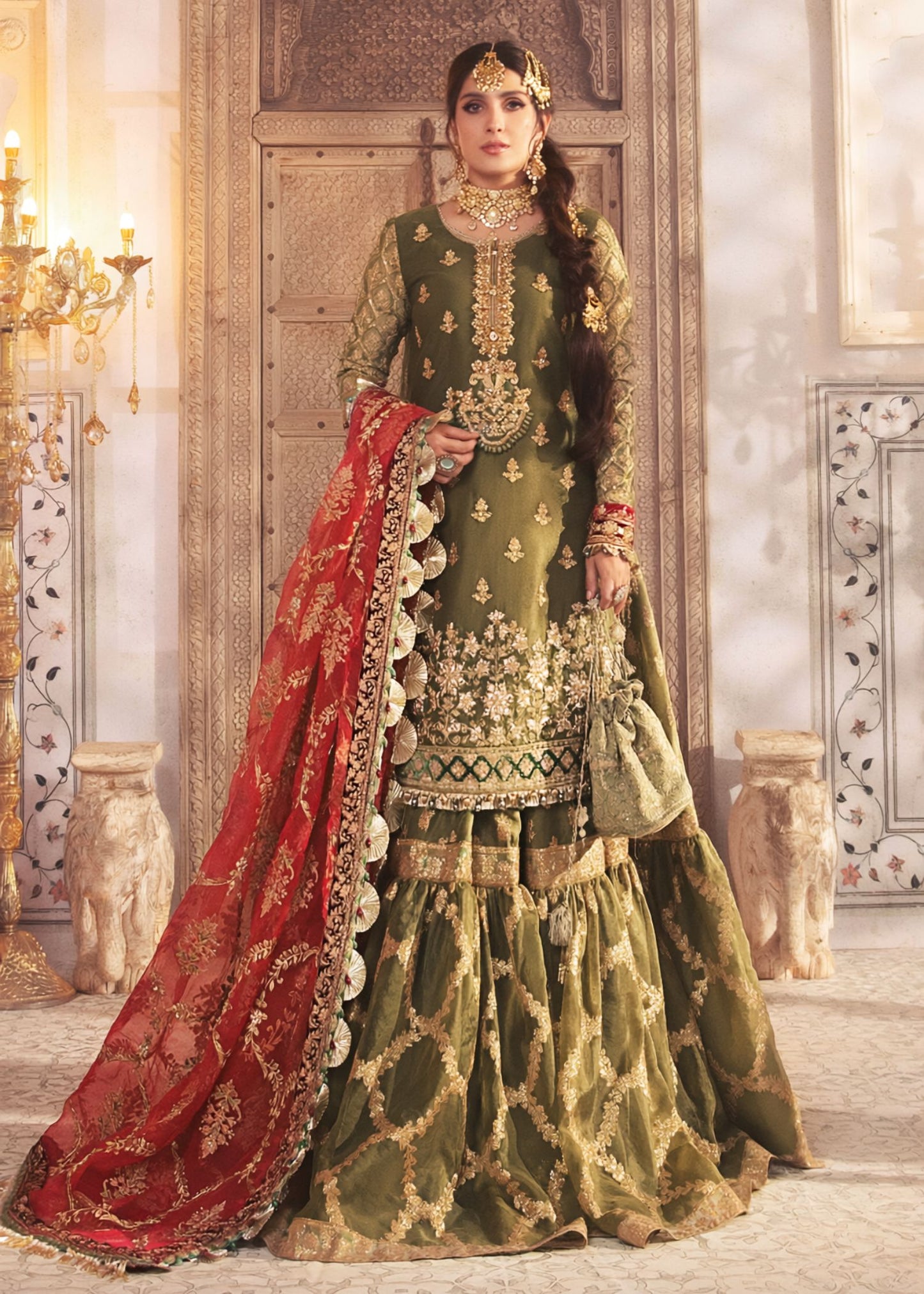 Lehnga Glore