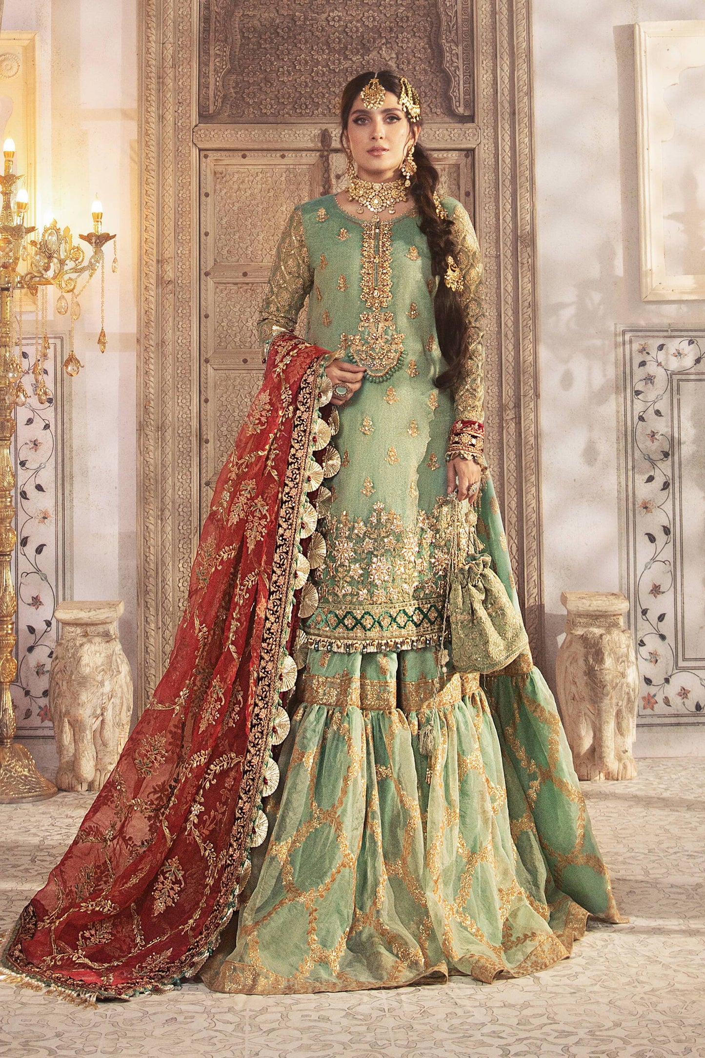 Lehnga Glore